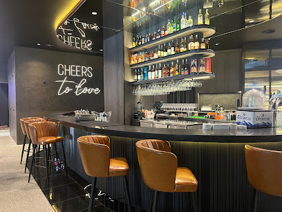 Continental Wine Bar & Bistro @ Starling Mall