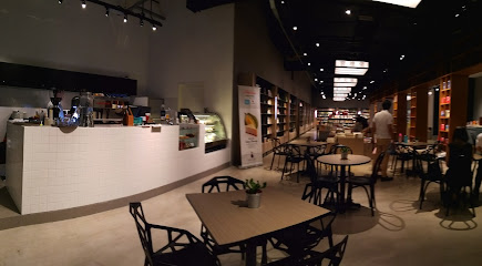 Madeleine Cafe & Patisserie
